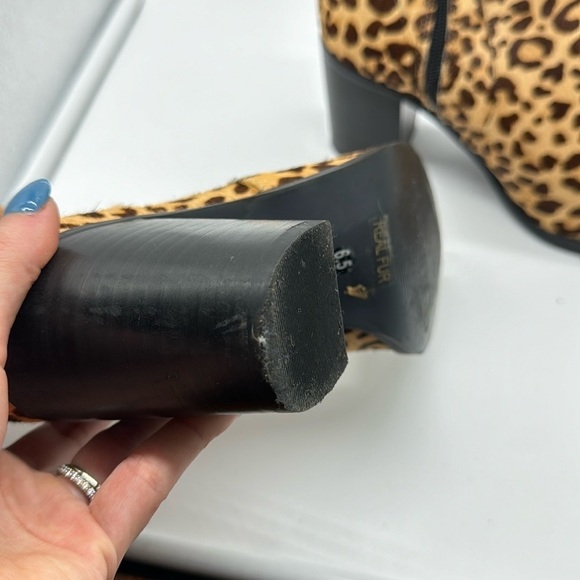 Steve Madden Leopard Heeled Real Fur 90s Boots Size 6.5 - Picture 5 of 13